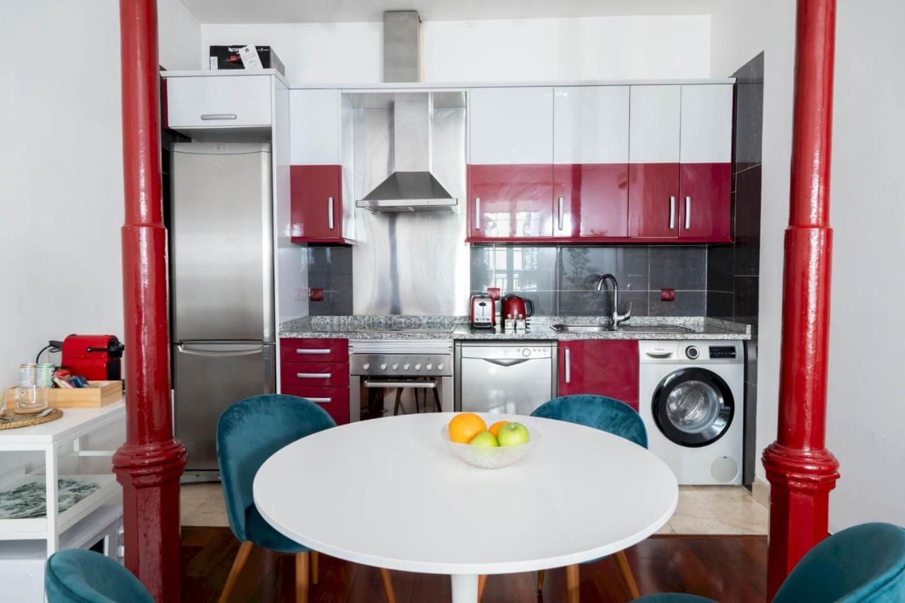 One Bedroom Apartment In Chueca マドリード エクステリア 写真