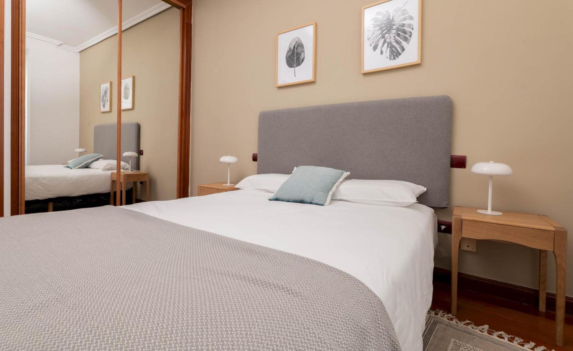 One Bedroom Apartment In Chueca マドリード エクステリア 写真